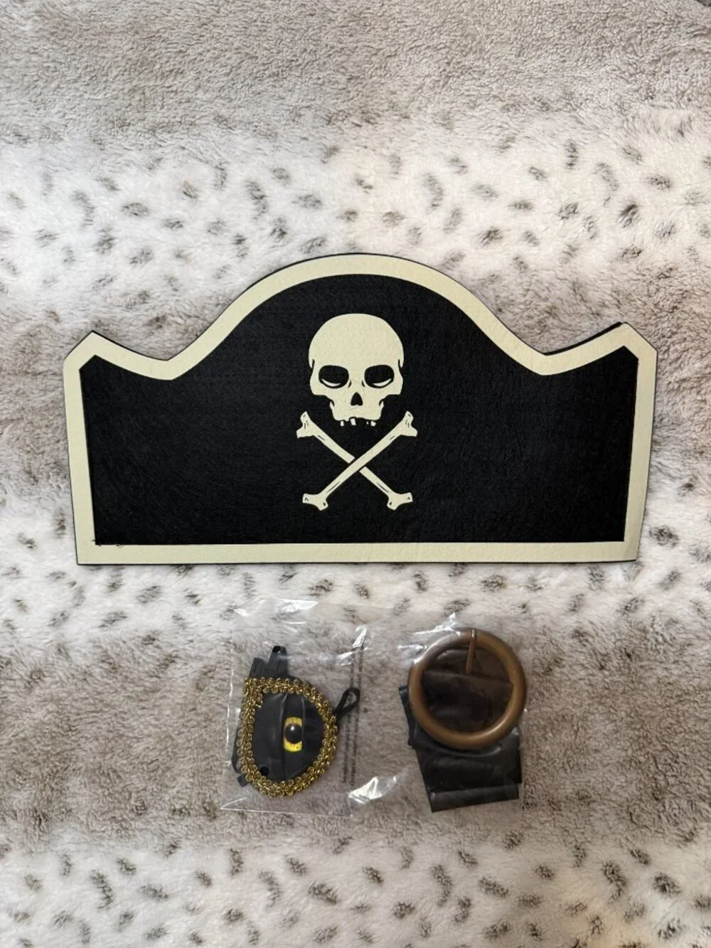 NWT! Pirate costume little boys 2-5T shirt hat eyepatch belt Halloween party
